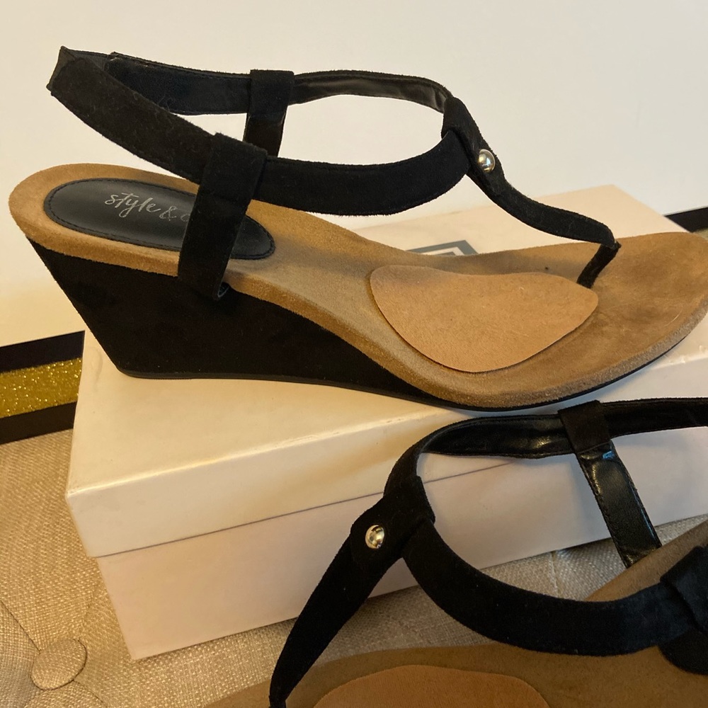 Black Sandals